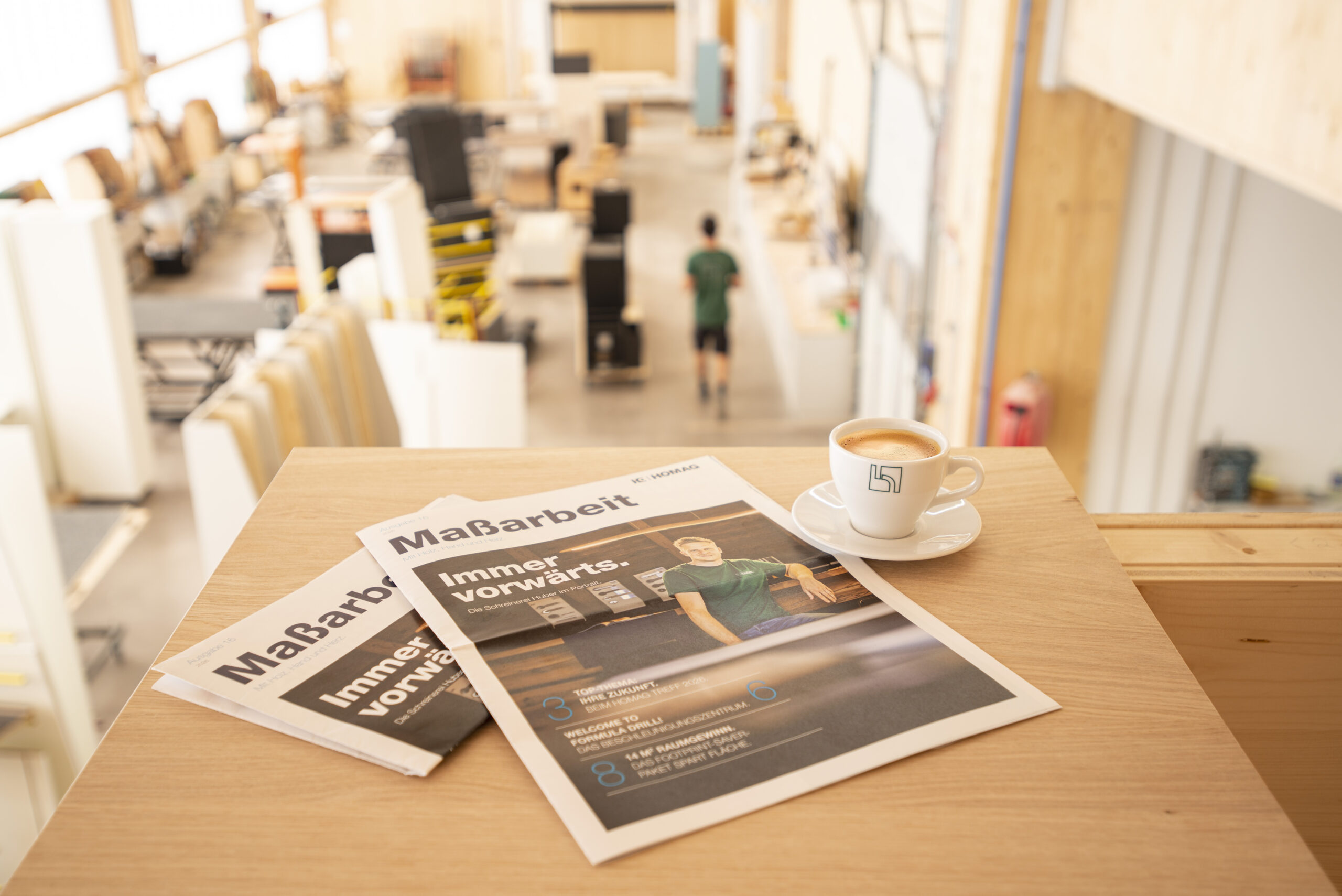 HOMAG-Kundenmagazin Maßarbeit mit dem Porträt der Schreinerei Huber im neuen Firmengebäude